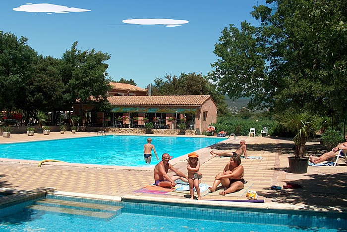 Camping les chenes blancs