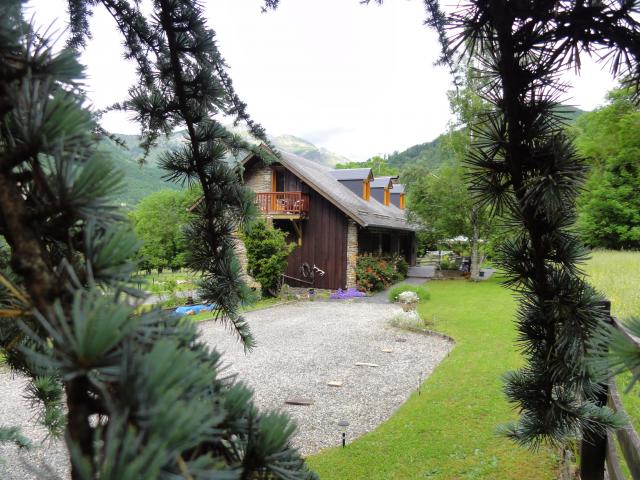  Chalet le chapeau bleu