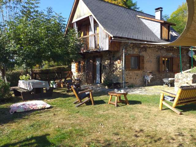 Gte 3 pis de charme ((grange pleine nature))