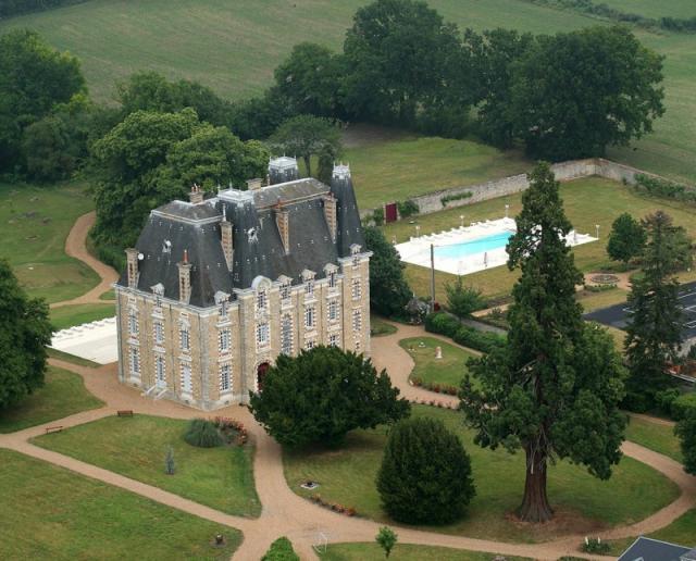 Photo Gte d'tape Parign l'evque Au chteau de montbraye