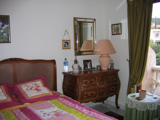 Photo Les issambres  Chambre indpendante dans villa avec p ... 