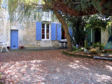 Photo Chambre d'hte Burie Le pinceau sur l'oreille