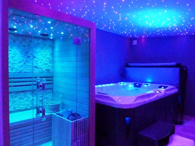 Photo Chambre avec jacuzzi privatif Puget L'amoureuse suite & spa