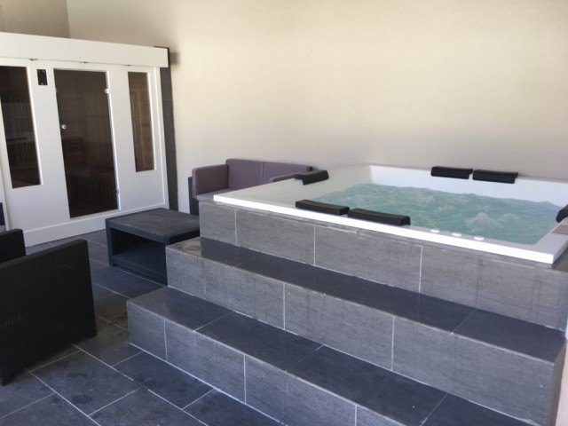 Jacuzzi et sauna