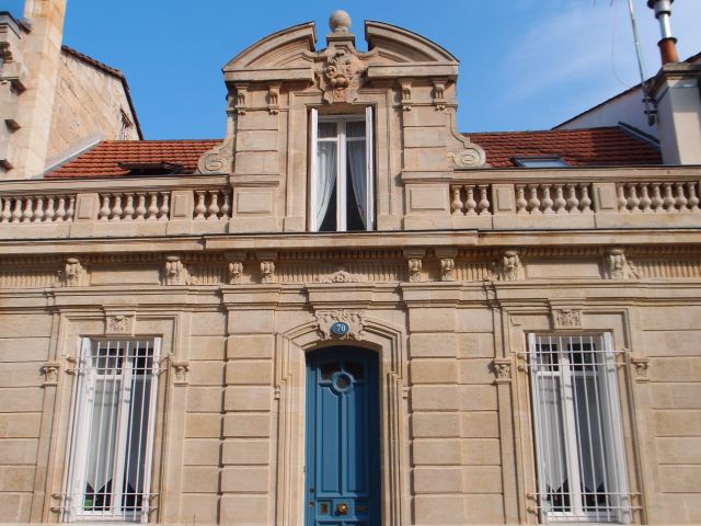 Photo Maison d'htes en ville - centre Bordeaux UNESCO Bordeaux La maison bleue bordeaux b&b