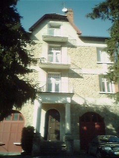 Photo Laval de cre La cre gte et chambres et table d'h ... 